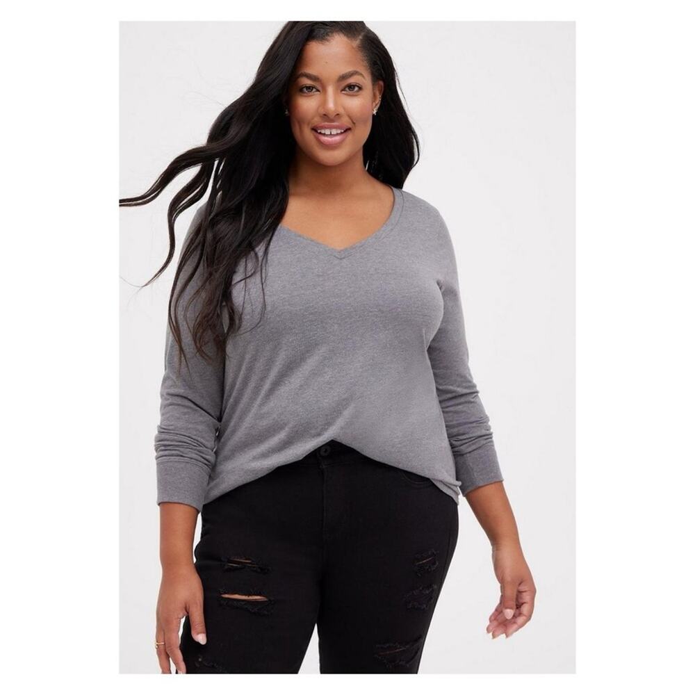 Torrid Gray Long Sleeve Classic Fit T-Shirt Sz.3 NWT
